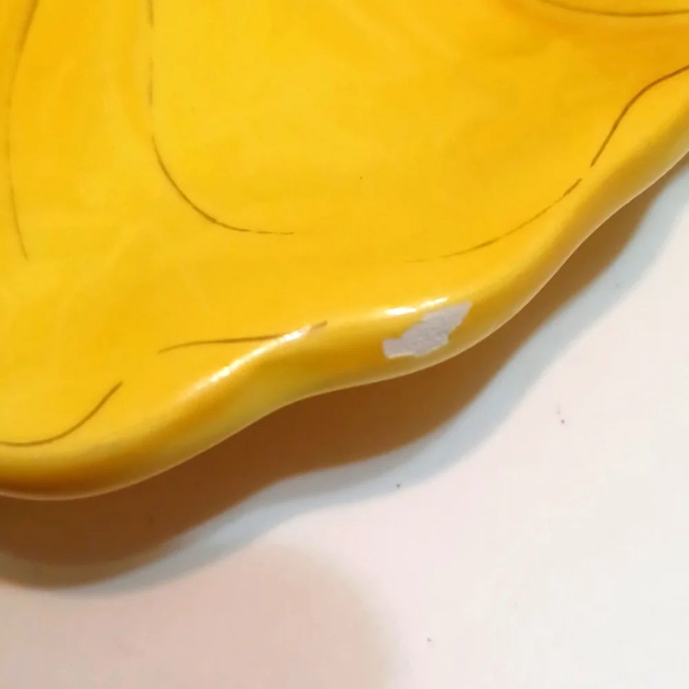 Pier 1 plates
